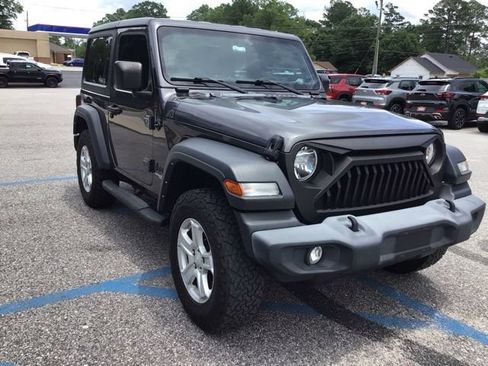Used 2021 Jeep Wrangler Sport AWD/4WD image 7