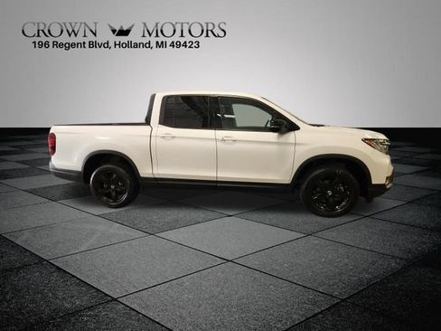 Used 2023 Honda Ridgeline Black Edition image 2
