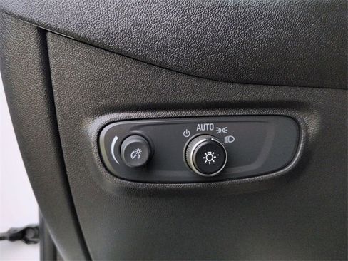 Used 2024 Chevrolet Equinox LT w/ LPO, Floor Liner Package image 17