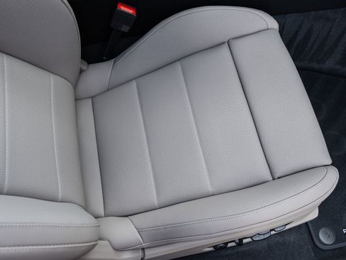 New 2026 Porsche Macan Electric image 46