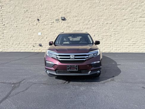 Used 2018 Honda Pilot Touring image 8