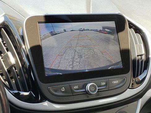 Used 2018 Chevrolet Volt LT w/ Comfort Package FWD image 23