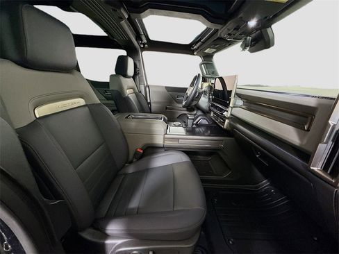 Used 2024 GMC Hummer EV 3X image 22