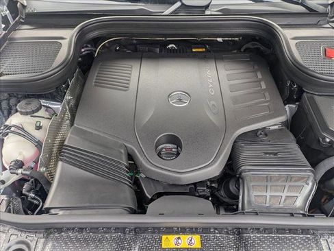New 2026 Mercedes-Benz GLS 450 4MATIC image 17