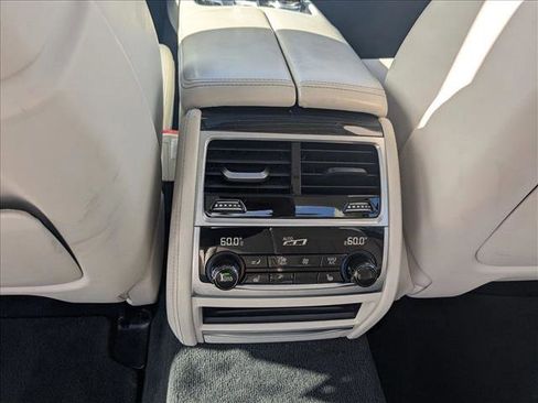 Used 2017 BMW 750i xDrive AWD/4WD image 18