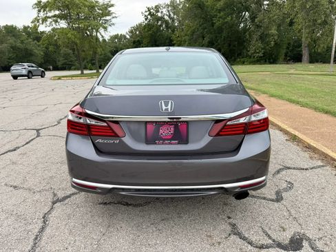 Used 2016 Honda Accord EX-L image 6