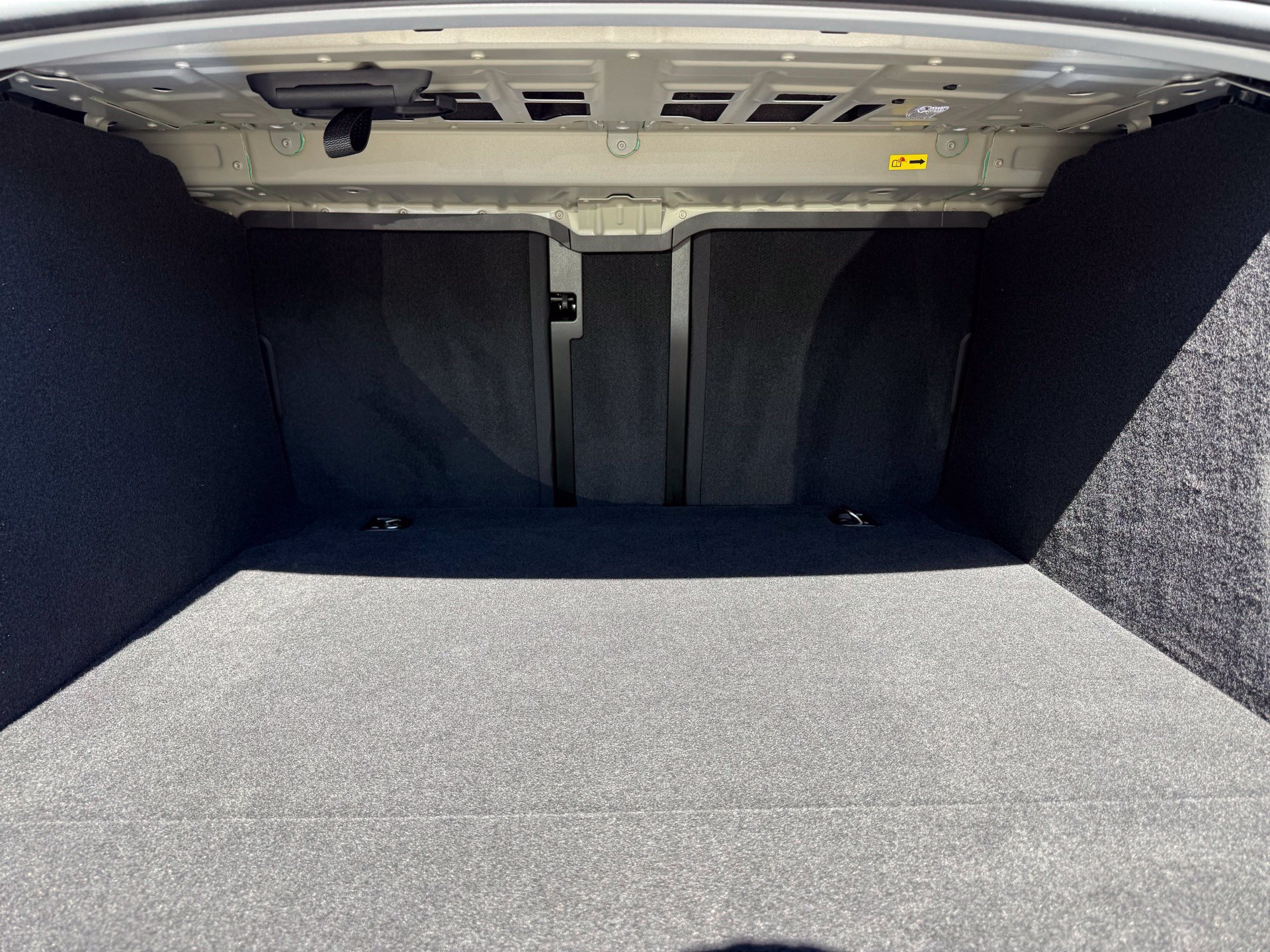 Certified 2023 Porsche Taycan RWD image 34