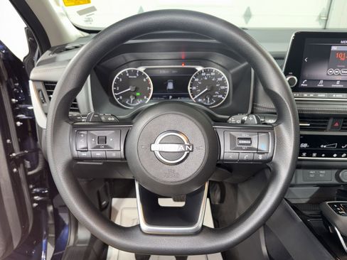Used 2024 Nissan Rogue SV AWD/4WD image 27