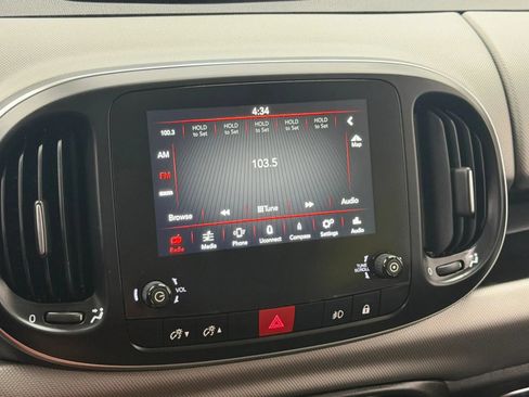 Used 2018 FIAT 500L Lounge FWD image 28