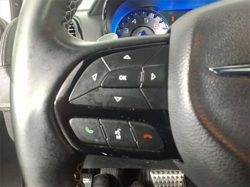 Used 2023 Chrysler 300 C image 28