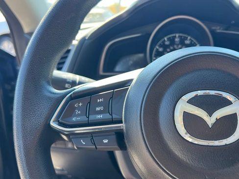 Used 2017 MAZDA MAZDA3 Sport FWD image 21