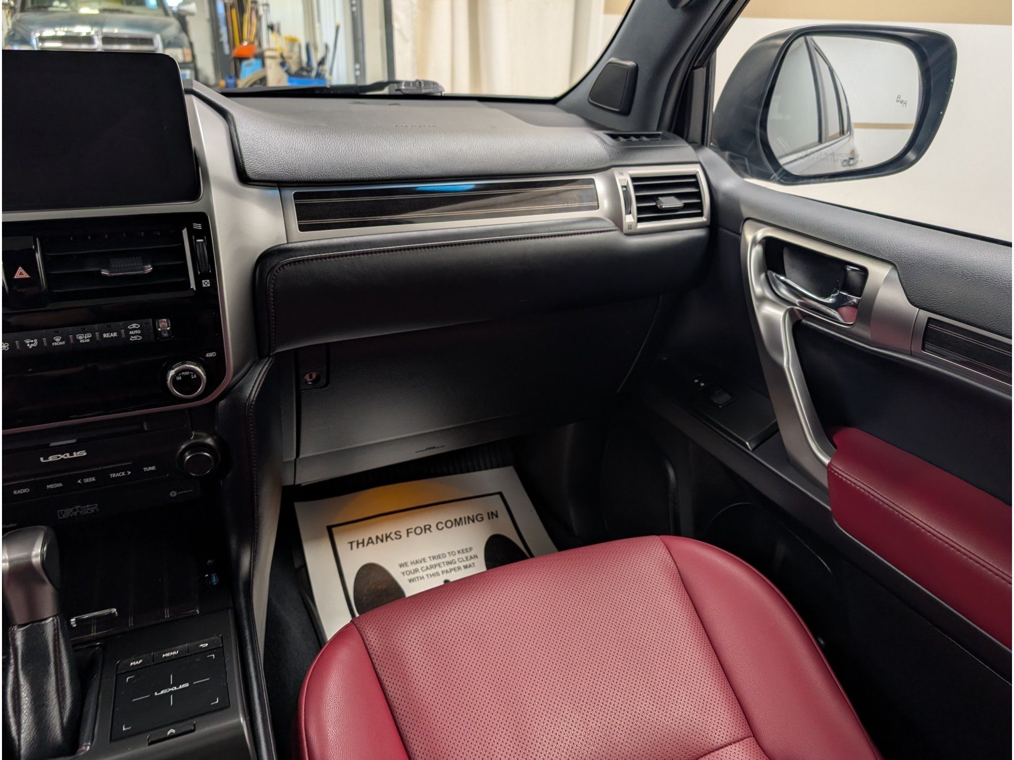 Used 2023 Lexus GX 460 Premium w/ Premium Plus Package AWD/4WD image 13