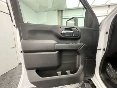 Used 2023 Chevrolet Silverado 2500 Custom w/ Custom Convenience Package AWD/4WD image 11
