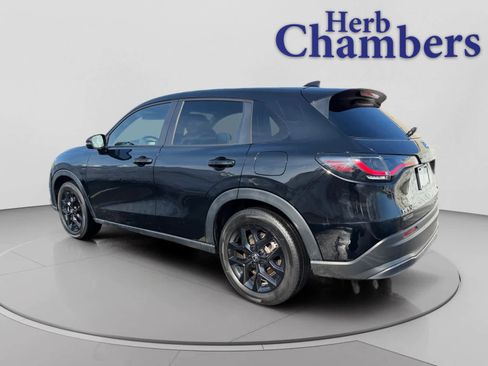 Used 2023 Honda HR-V Sport image 3