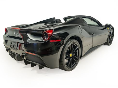 Certified 2018 Ferrari 488 Spider RWD image 19