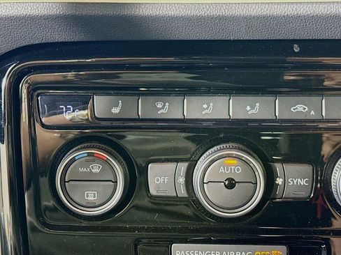 Used 2019 Volkswagen Beetle 2.0T Final Edition SEL image 21