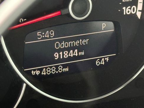 Used 2013 Volkswagen Beetle 2.5 Fender FWD image 16