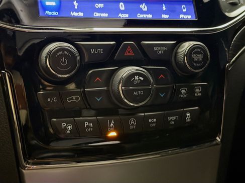 Used 2019 Jeep Grand Cherokee High Altitude image 10