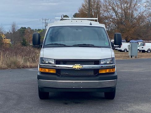 New 2025 Chevrolet Express 3500 w/ Power Convenience Package image 7