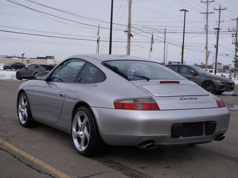 Used 2001 Porsche 911 Carrera RWD image 5