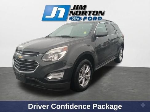 Used 2017 Chevrolet Equinox LT w/ Convenience Package AWD/4WD image 4