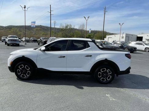 Used 2024 Hyundai Santa Cruz SEL FWD image 2
