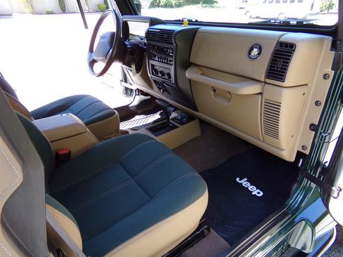 Used 2000 Jeep Wrangler Sahara image 31