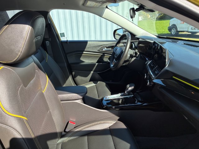 Used 2025 Chevrolet Trax ACTIV w/ Driver Confidence Package FWD image 18