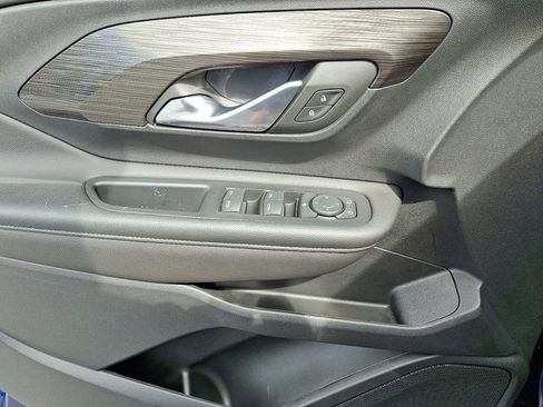 Certified 2022 GMC Terrain SLE image 12