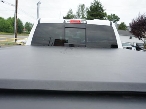 Used 2019 RAM 1500 Big Horn AWD/4WD image 11