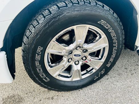 Used 2015 Ford F150 XLT w/ Equipment Group 302A Luxury image 14