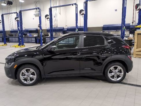 Used 2023 Hyundai Kona SEL image 9