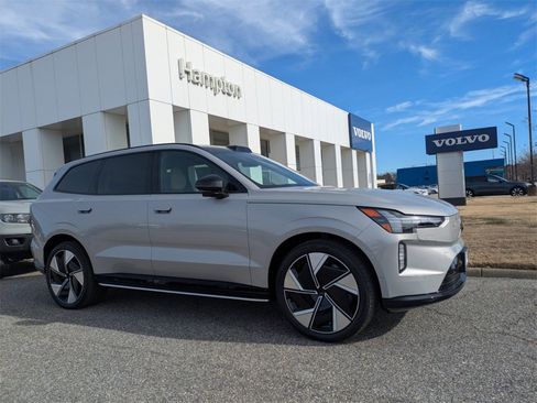 New 2025 Volvo EX90 Ultra image 2
