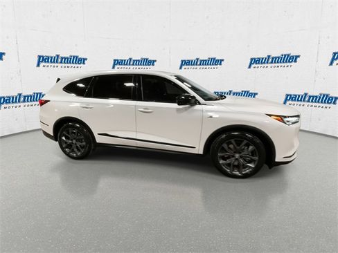 Used 2022 Acura MDX A-Spec image 13