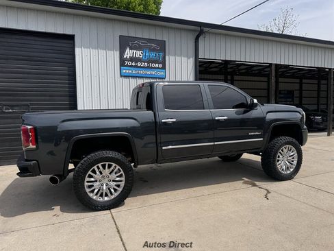 Used 2017 GMC Sierra 1500 Denali w/ Denali Ultimate Package image 23