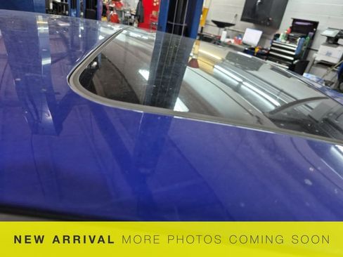 Used 2022 Hyundai Elantra Limited image 7