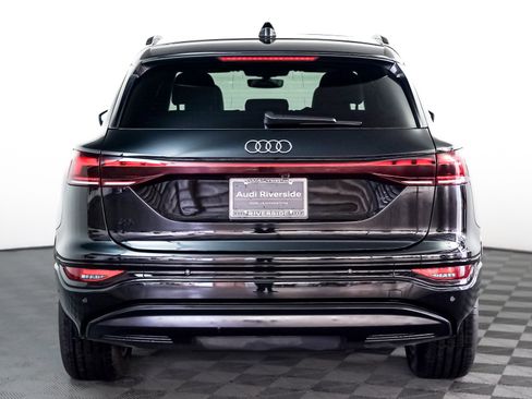 Certified 2025 Audi Q6 e-tron Premium w/ Convenience Package image 10
