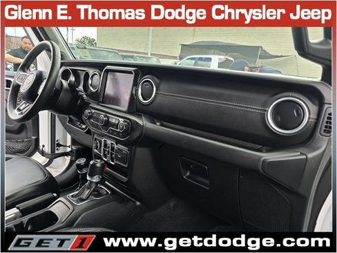 Used 2023 Jeep Wrangler Sahara w/ Safety Group image 31