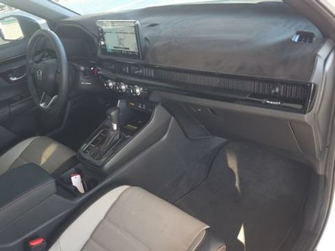 Used 2025 Honda CR-V Sport Touring image 31