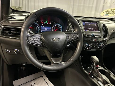 Used 2022 Chevrolet Equinox RS image 15