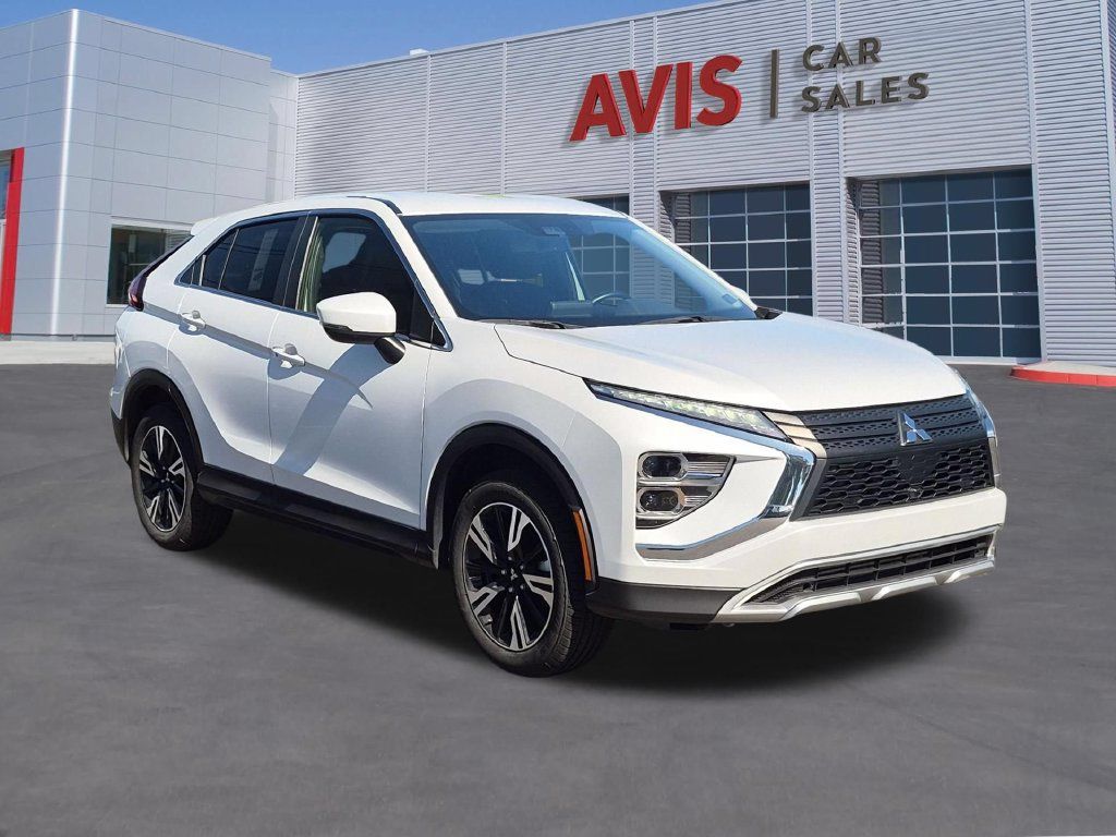Used 2025 Mitsubishi Eclipse Cross SE AWD/4WD image 3