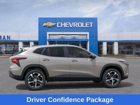 New 2026 Chevrolet Trax RS w/ Driver Confidence Package FWD image 6