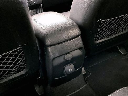 Used 2015 Kia Sorento SX image 29