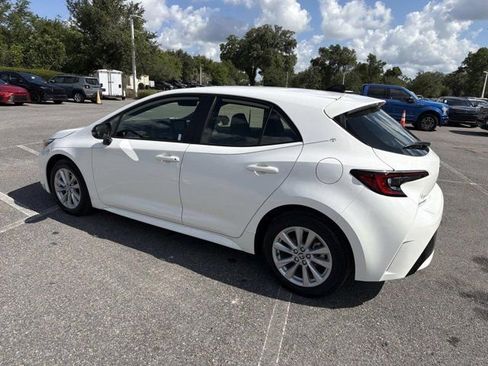 Used 2026 Toyota Corolla SE FWD image 4