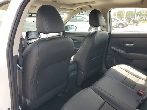 New 2025 Nissan Sentra SR w/ SR Premium Package image 16