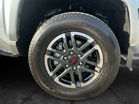 Certified 2025 Toyota Tacoma TRD Sport image 16