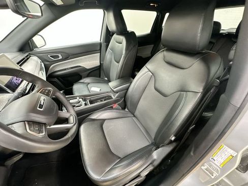 Used 2024 Jeep Compass Latitude AWD/4WD image 14