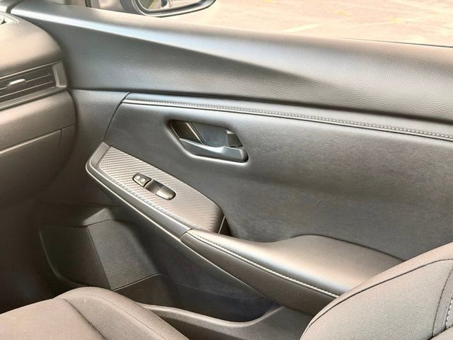 Used 2025 Nissan Sentra S FWD image 25