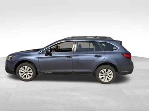Used 2018 Subaru Outback 2.5i Premium AWD/4WD image 8