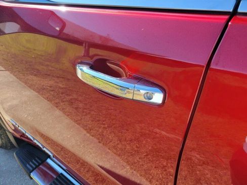 Used 2023 GMC Sierra 1500 SLT image 10